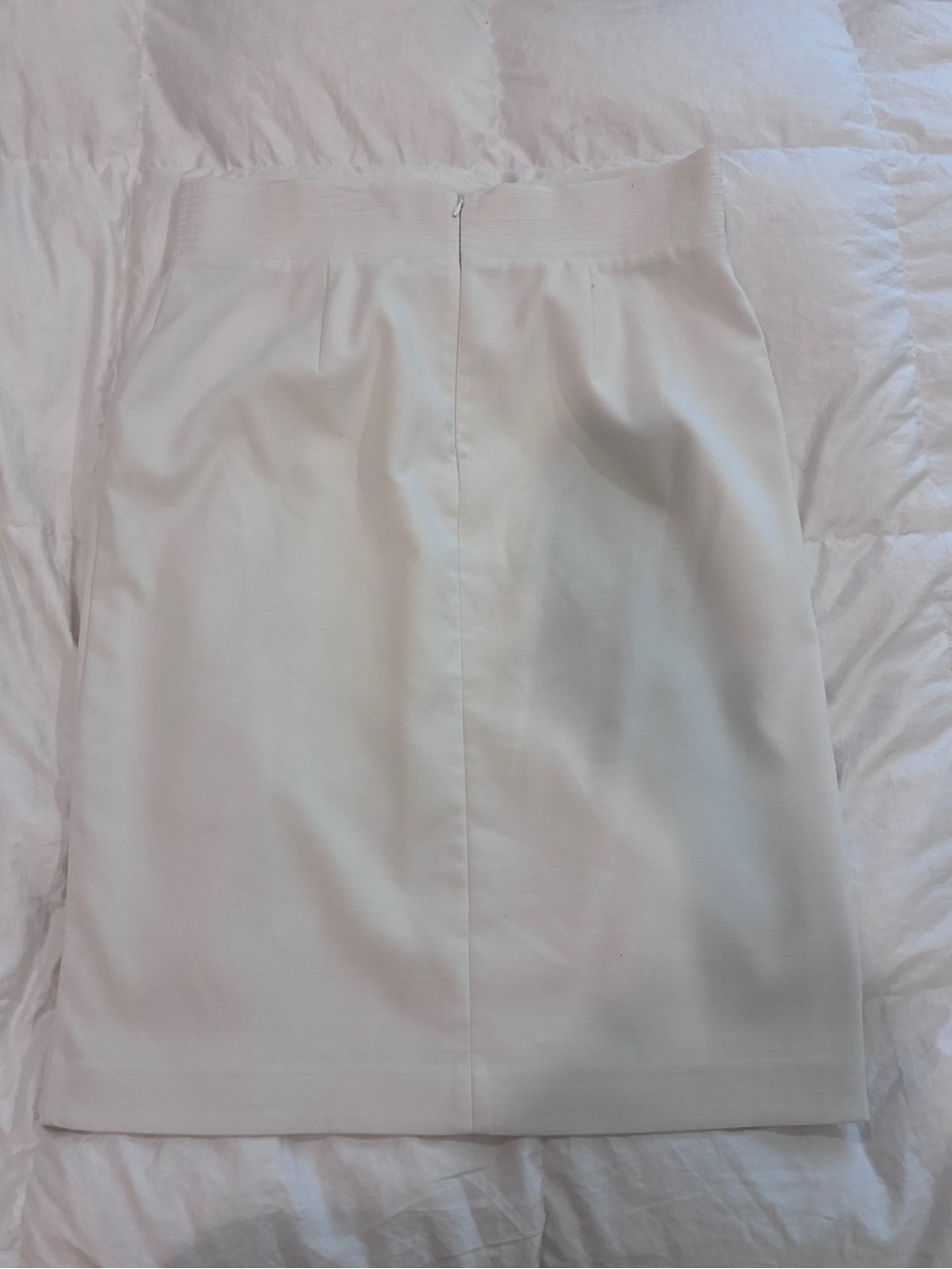 Ann Taylor White Pencil‎ Skirt